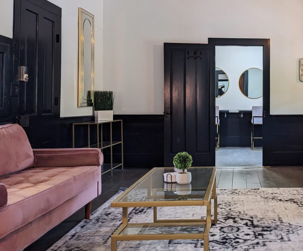 bridal cottage Ohio wedding venue